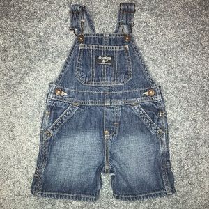 Oshkosh short denim overalls• 12 months